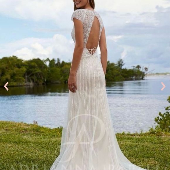 Adrianna Papell wedding dress size 16 - Picture 4 of 5